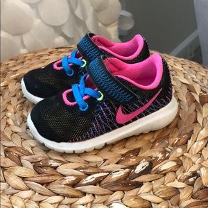 NIKE FLEX TODDLER GIRL TENNIS SHOES